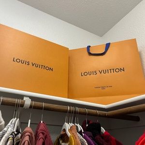 LV Neverful gift box and shopping bag